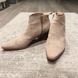 Suede leather western cowboy boots